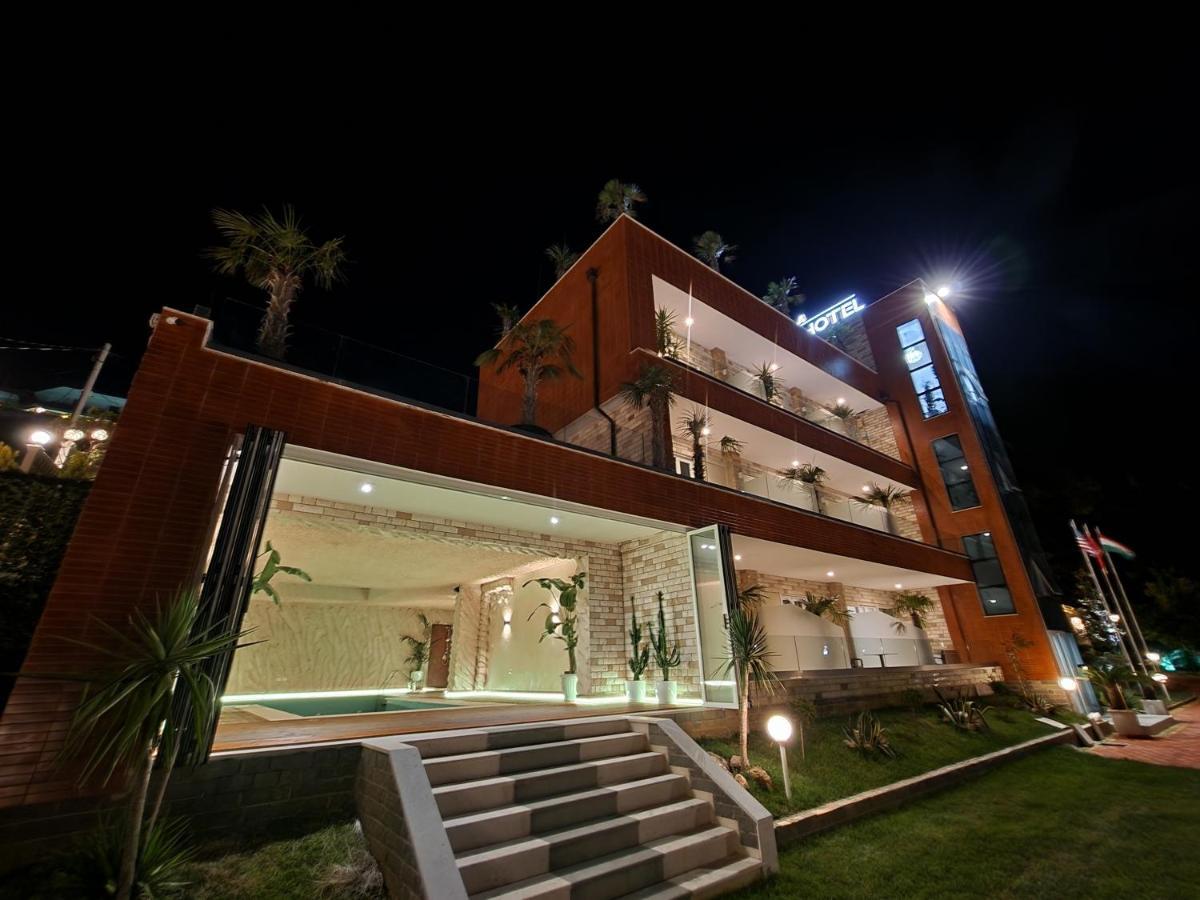 Festim Villa Hotel Kanine ภายนอก รูปภาพ