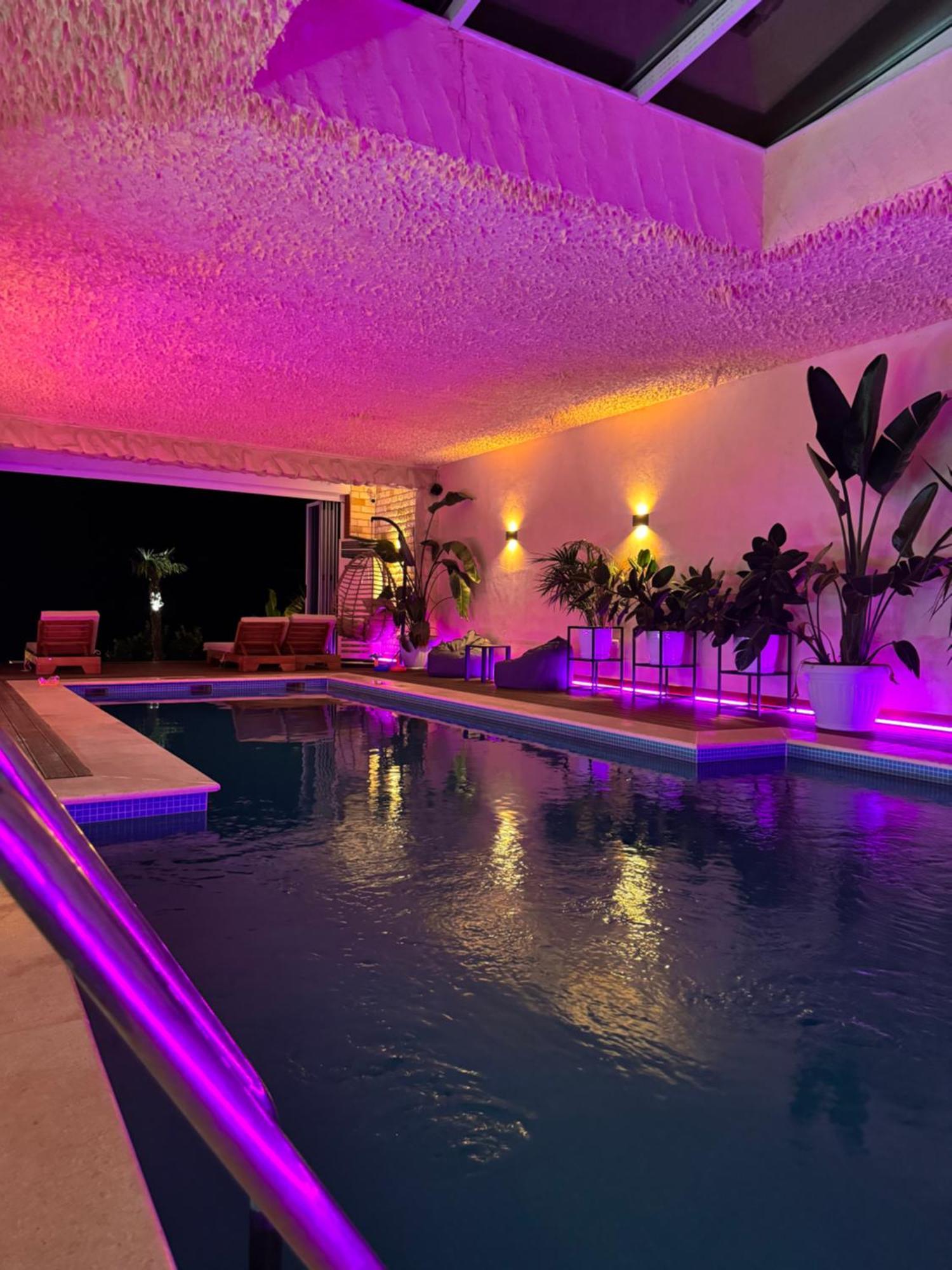 Festim Villa Hotel Kanine ภายนอก รูปภาพ