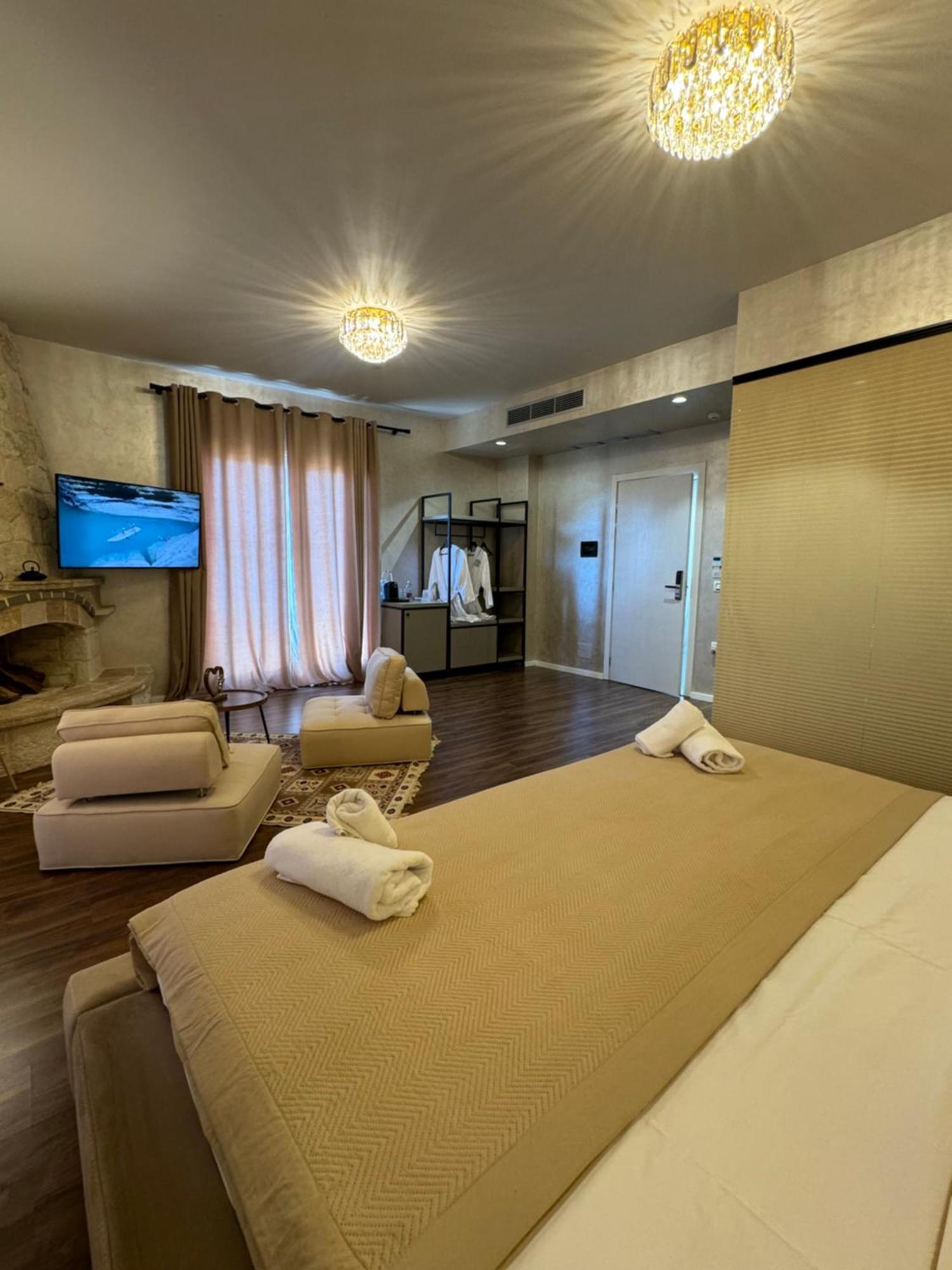 Festim Villa Hotel Kanine ภายนอก รูปภาพ